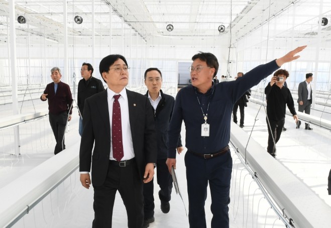 강화군, ‘미래형 고부가가치 농업’으...