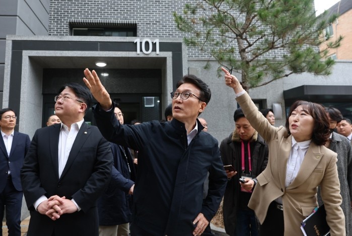 김민석 국무총리, 두 번째 ‘젊은 한...