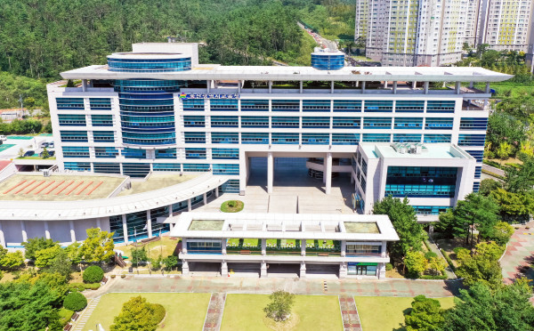 울산교육청, 노사 공동 봄맞이 환경정...